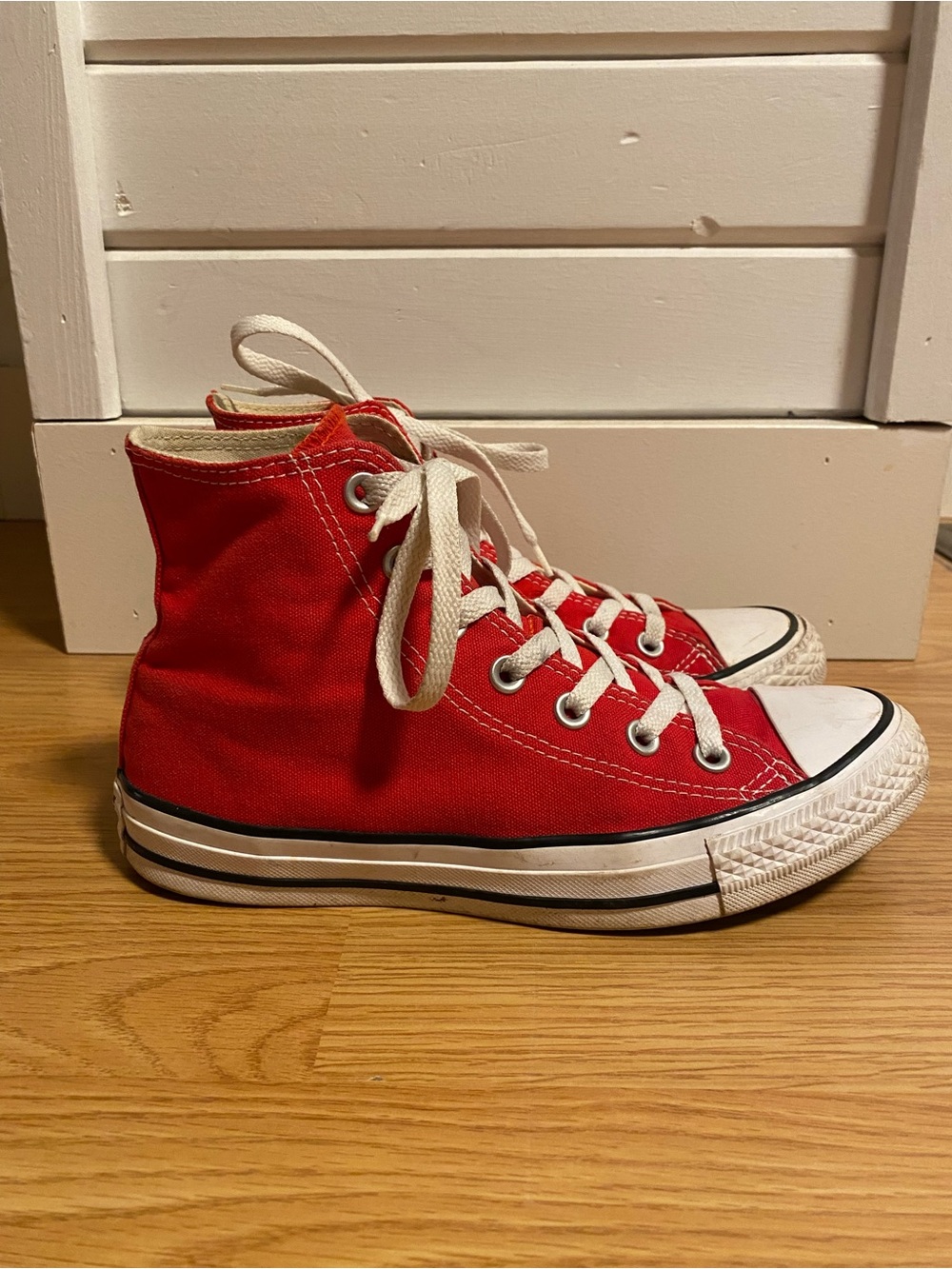 Converse high tops red size 7